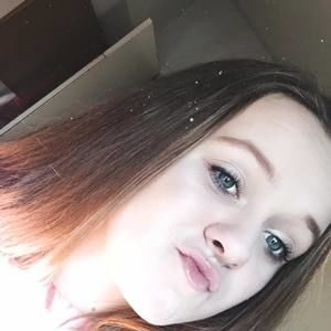 Meet your Posher, Chloe